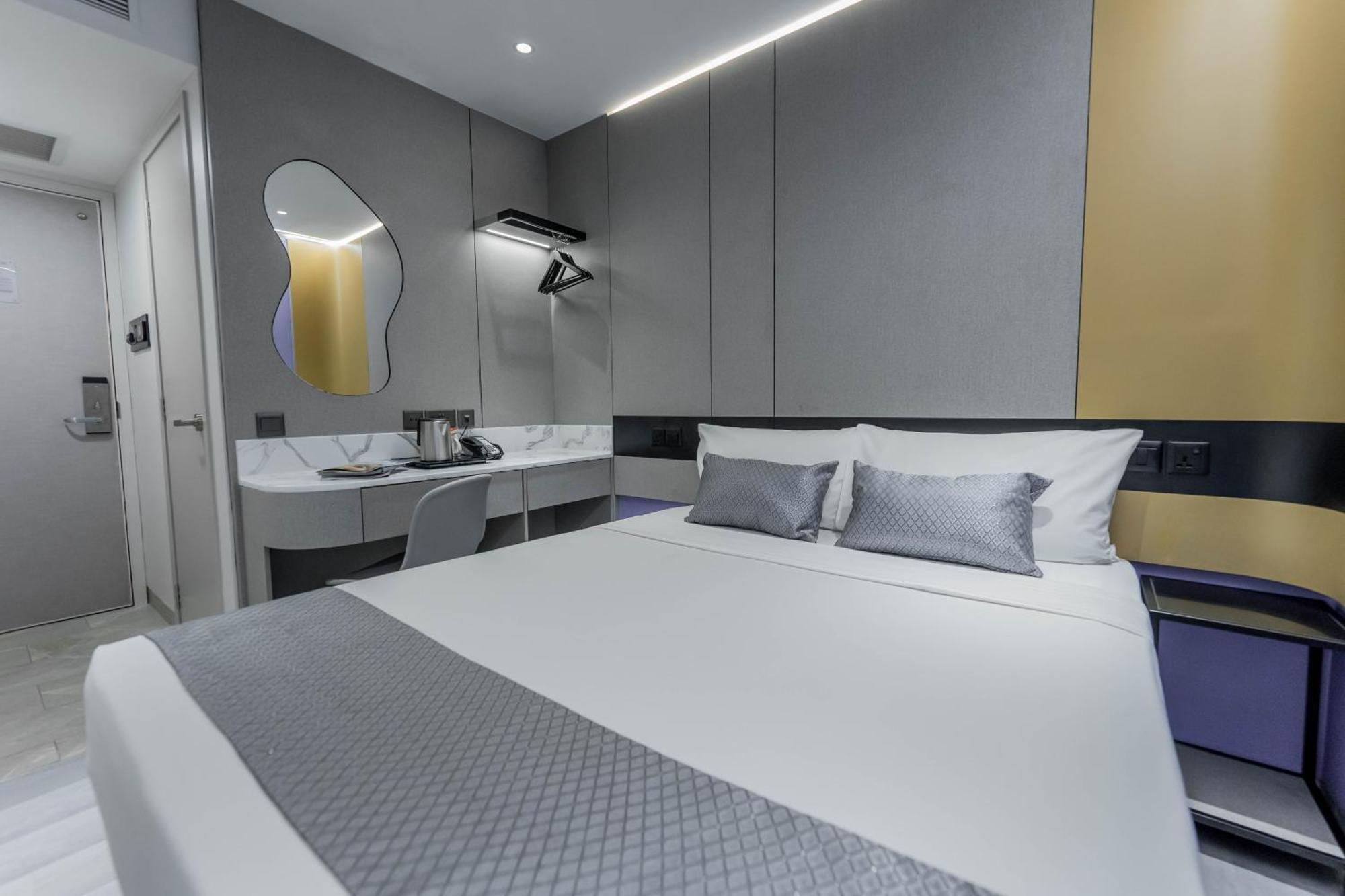 Khách sạn 81 Palace - Newly Renovated 2*
