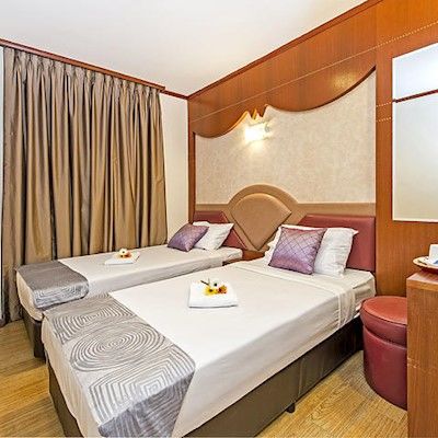 Khách sạn 81 Palace - Newly Renovated 2*